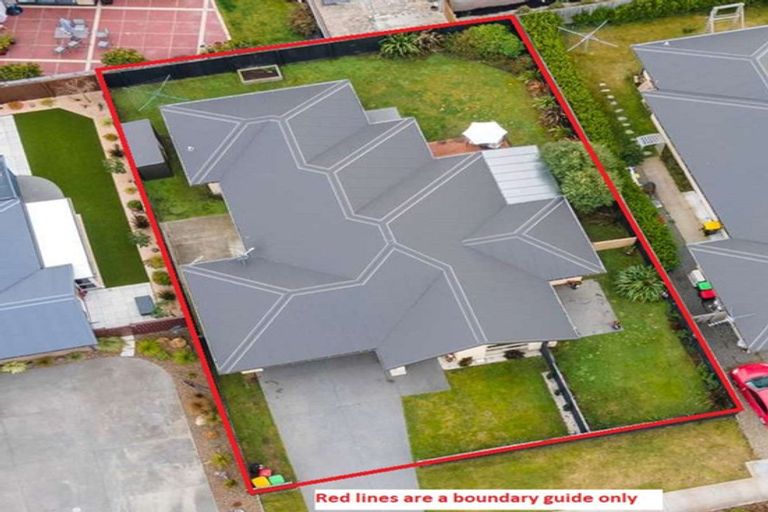 Photo of property in 13 Brockelbank Drive, Kaiapoi, 7630