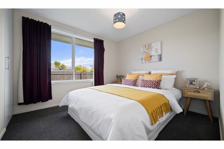 Photo of property in 90 Hargood Street, Woolston, Christchurch, 8062