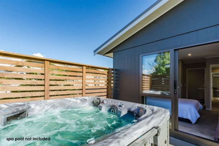 Photo of property in 15a Winton Street, Paraparaumu Beach, Paraparaumu, 5032