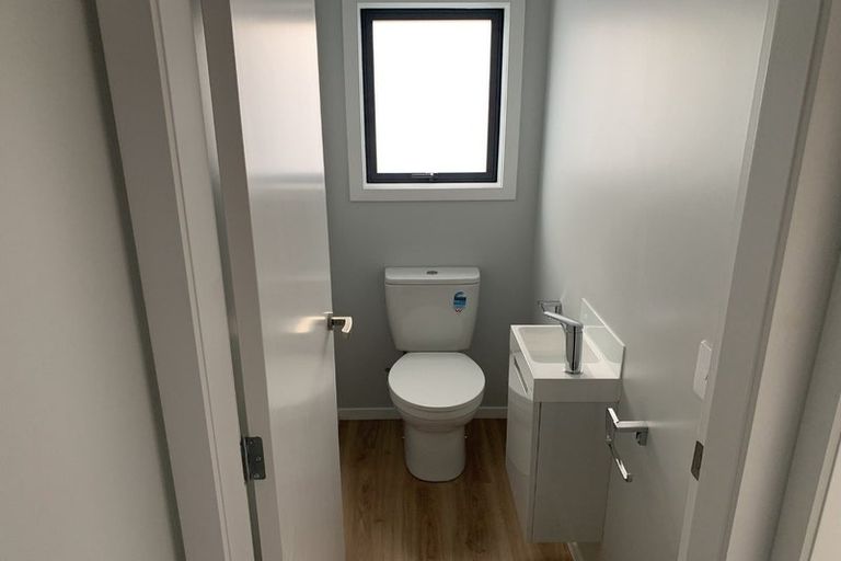 Photo of property in 7 Rotoiti Place, Paraparaumu, 5032