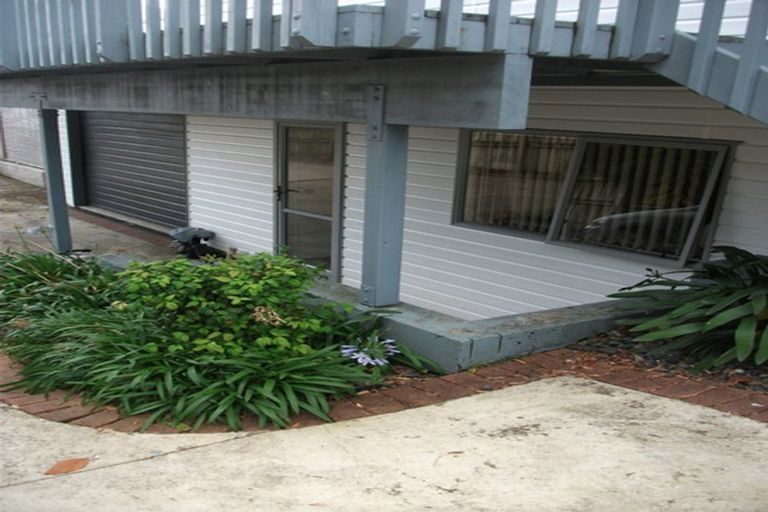 Photo of property in 157 Bradbury Road, Botany Downs, Auckland, 2010