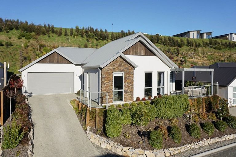 Photo of property in 16 Village Lane, Stoke, Nelson, 7011