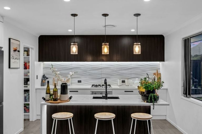 Photo of property in 62 Helenvale Crescent, Pokeno, 2402