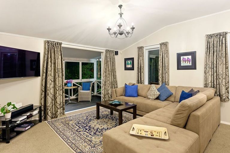 Photo of property in 430 Te Moana Road, Waikanae, 5036