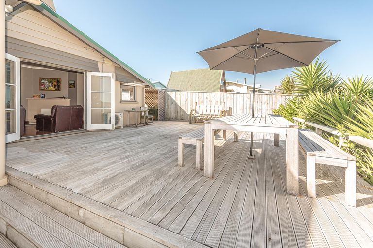 Photo of property in 9 Ashton Terrace, Castlecliff, Whanganui, 4501