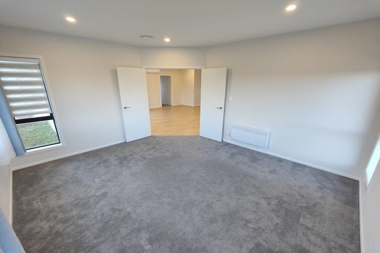 Photo of property in 1 Waikaka Place, Rototuna North, Hamilton, 3210