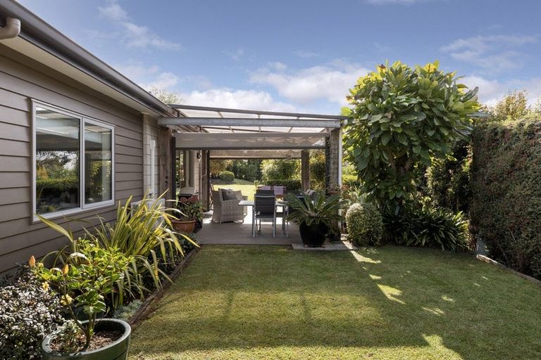 Photo of property in 16 Kayelene Place, Omokoroa, 3114