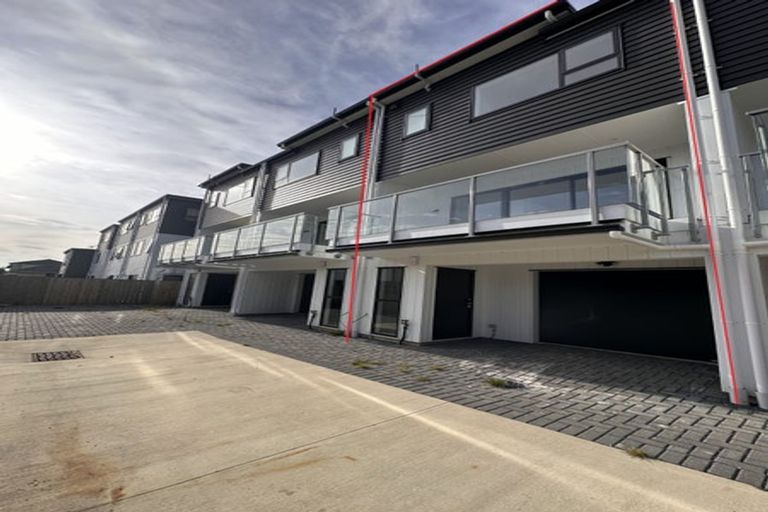 Photo of property in 3/2a Cambridge Road, Manurewa, Auckland, 2102