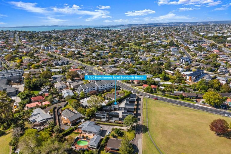 Photo of property in 2/10 Hutchinsons Road, Bucklands Beach, Auckland, 2014