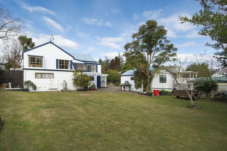 Photo of property in 14 Corinna Street, Welcome Bay, Tauranga, 3112