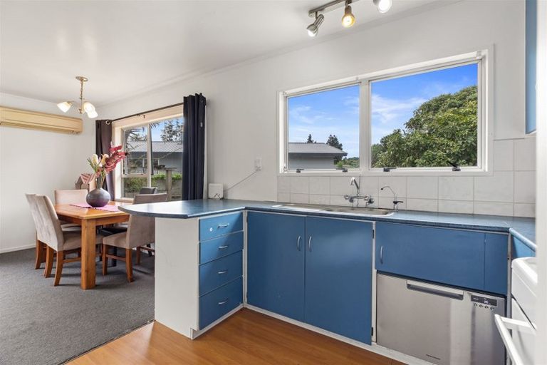 Photo of property in 12 Conifer Place, Te Puke, 3119