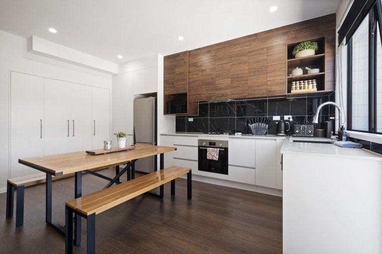 Photo of property in 28 Karoro Road, Flat Bush, Auckland, 2019