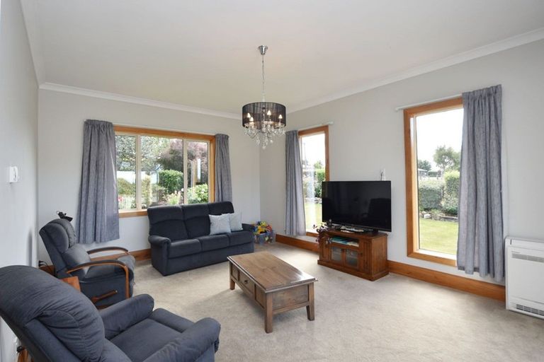 Photo of property in 75 Largs Street, Wallacetown, 9816