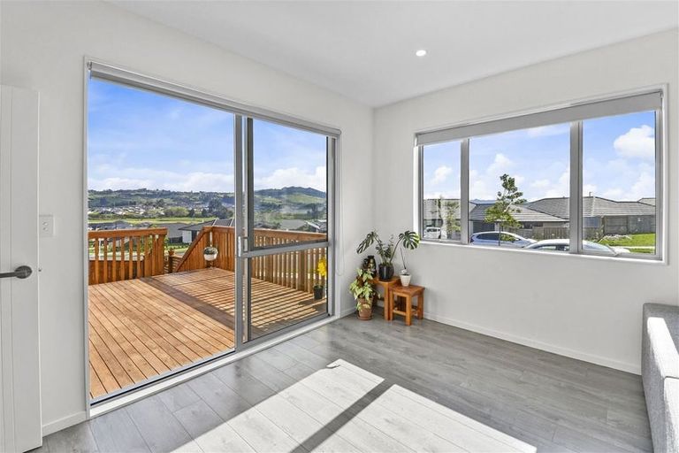 Photo of property in 16 Wingfield Road, Pokeno, 2402