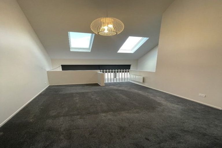 Photo of property in 1/7 Wha Street, Lyall Bay, Wellington, 6022