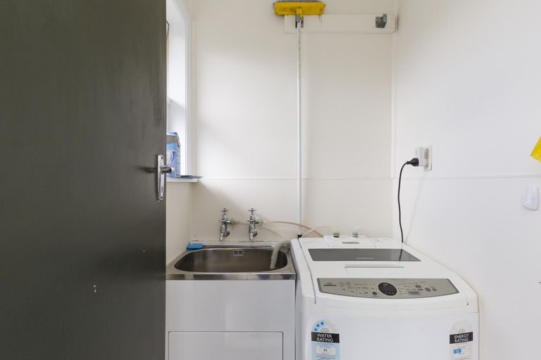 Photo of property in 17 Kaituna Street, Milson, Palmerston North, 4414