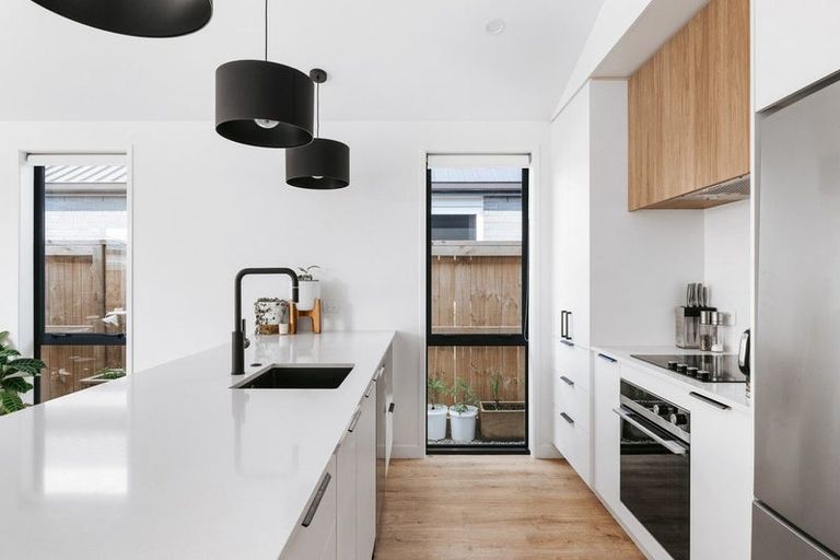 Photo of property in 8 Houpara Place, Papamoa, 3118