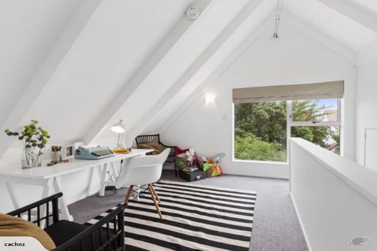 Photo of property in 13 Mallard Grove, Churton Park, Wellington, 6037