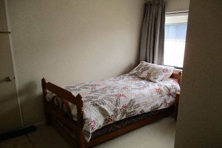 Photo of property in 4 Karaka Street, Otaki Beach, Otaki, 5512