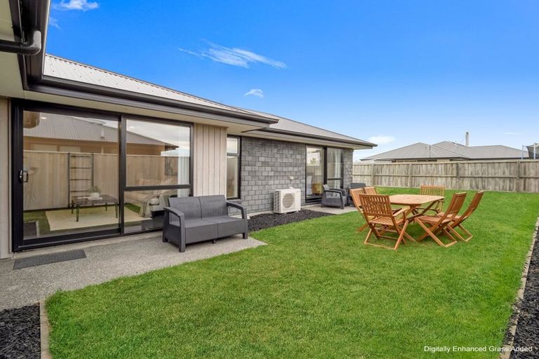 Photo of property in 160 Faringdon Boulevard, Rolleston, 7615