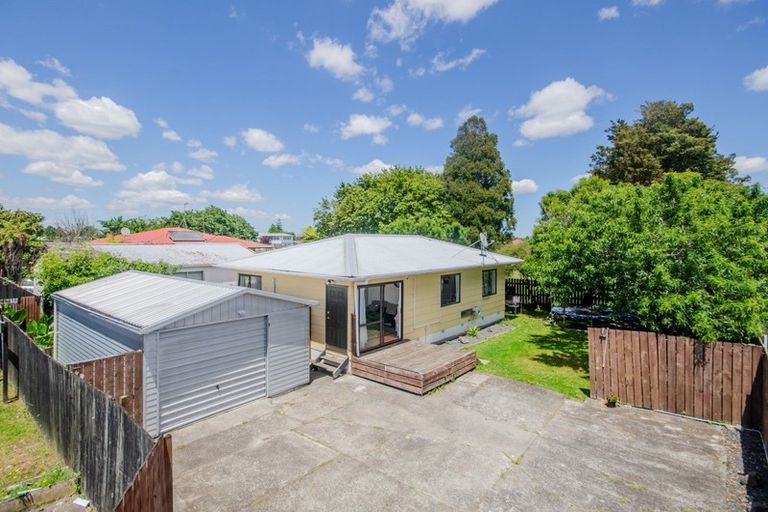 Photo of property in 2/22 Cosgrave Road, Papakura, 2110