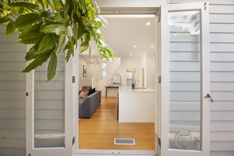 Photo of property in 11 Vine Street, Saint Marys Bay, Auckland, 1011