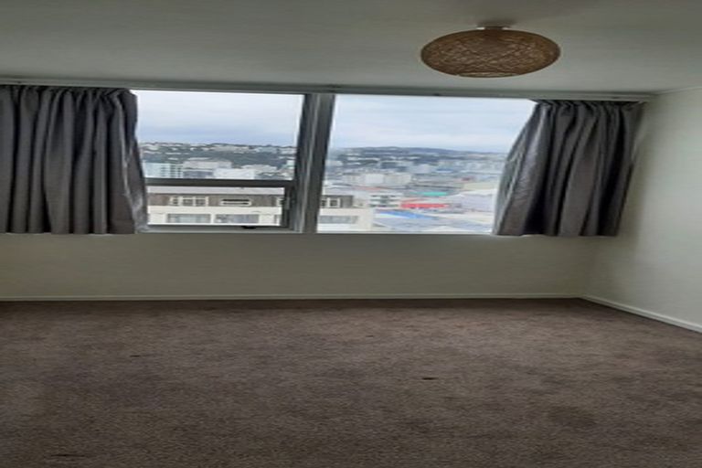 Photo of property in Embassy Court, 72 Brougham Street, Mount Victoria, Wellington, 6011