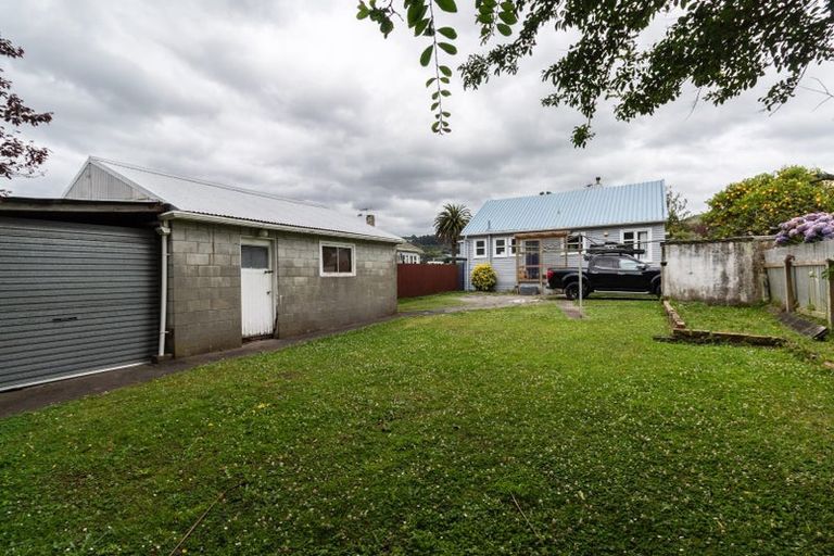 Photo of property in 10 Petherick Street, Taita, Lower Hutt, 5011