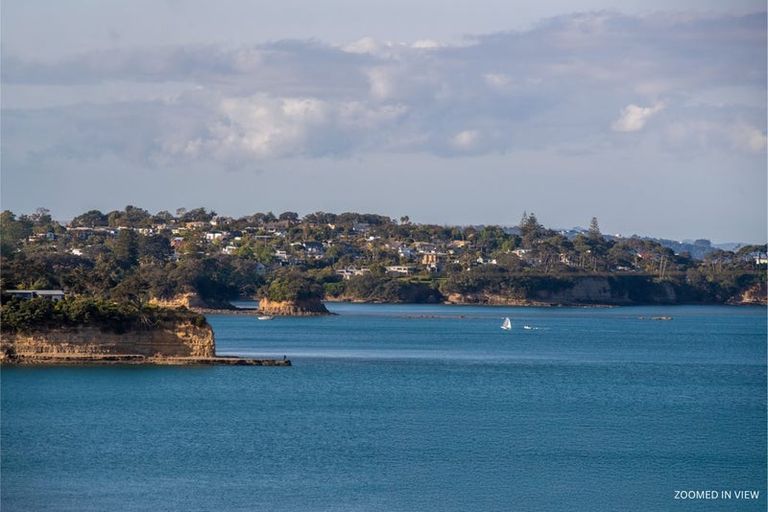 Photo of property in 25a Rothesay Bay Road, Rothesay Bay, Auckland, 0630