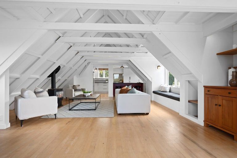 Photo of property in 194 Onewa Road, Birkenhead, Auckland, 0626