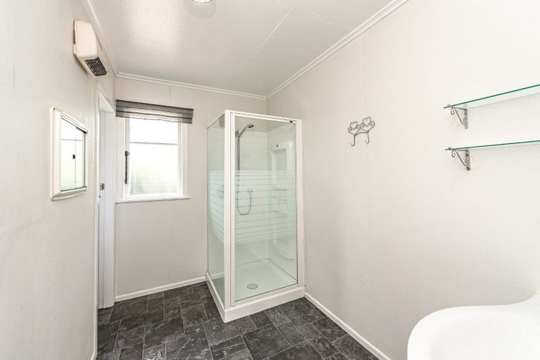 Photo of property in 62 Parkes Avenue, Saint Johns Hill, Whanganui, 4501