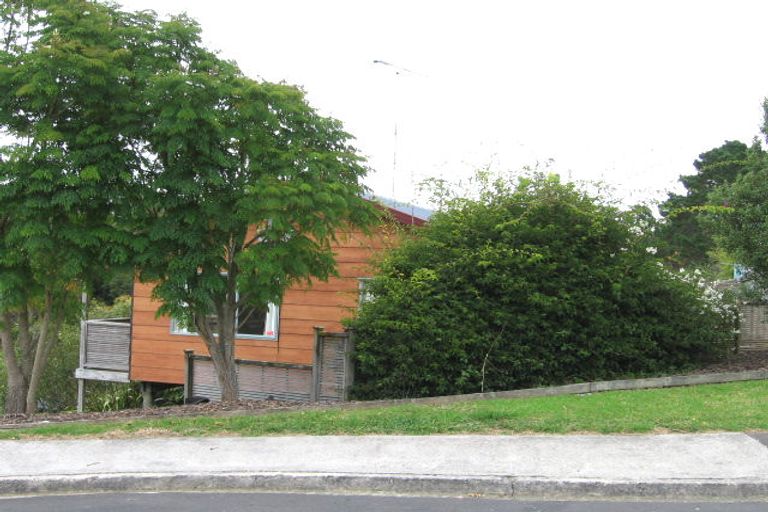 Photo of property in 57c Fordham Street, Beach Haven, Auckland, 0626