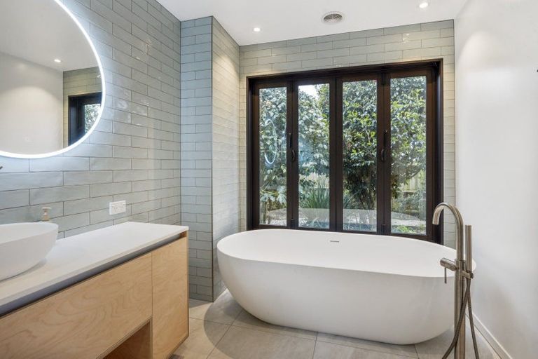 Photo of property in 7a Iwa-iti Street, Waitara, 4320