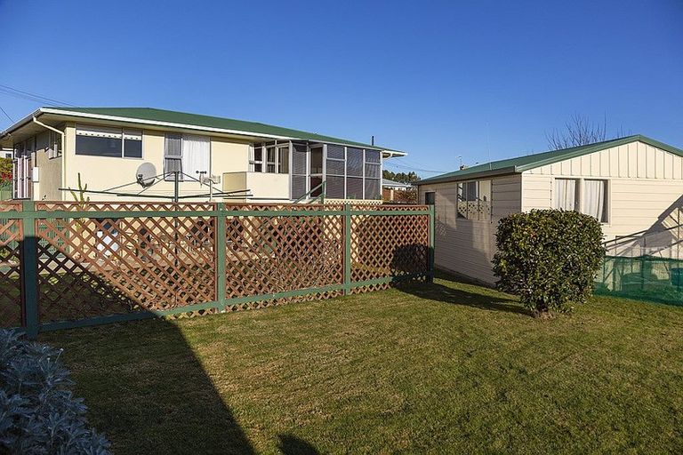 Photo of property in 15 Arthur Street, Holmes Hill, Oamaru, 9401