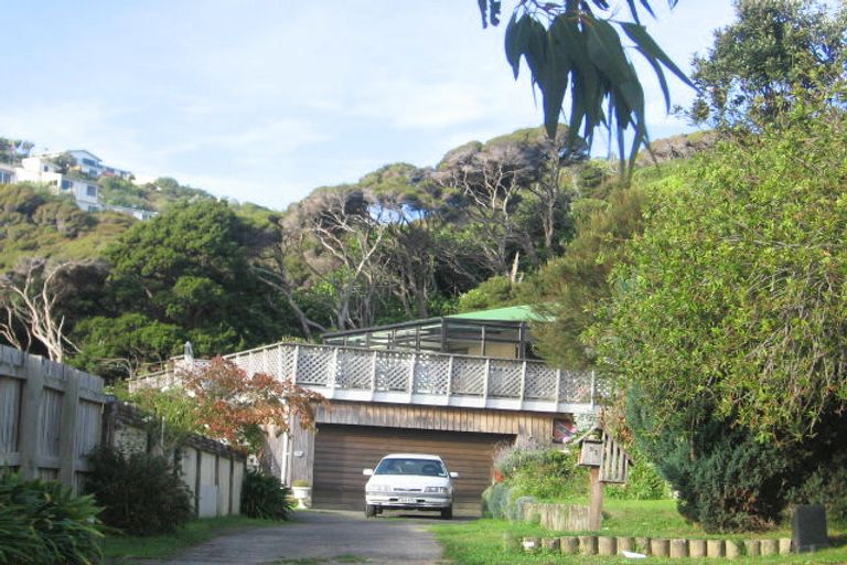 Photo of property in 21 Yarrow Place, Papakowhai, Porirua, 5024