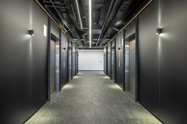 Photo of property in 1/45 Queen Street, Northcote Point, Auckland, 0627