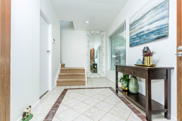 Photo of property in 5 Kilduff Place, Mairangi Bay, Auckland, 0630