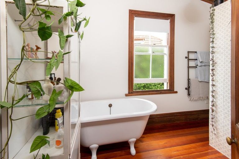 Photo of property in 57 Carlyle Street, Leamington, Cambridge, 3432