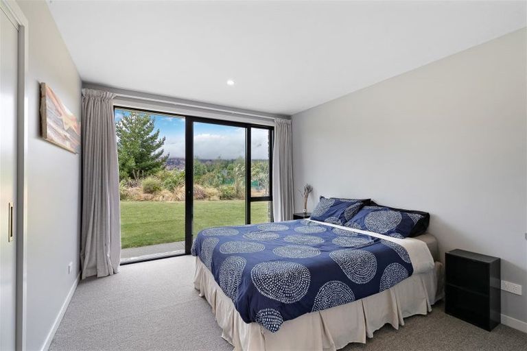 Photo of property in 17 Sam John Place, Lake Hawea, Wanaka, 9382