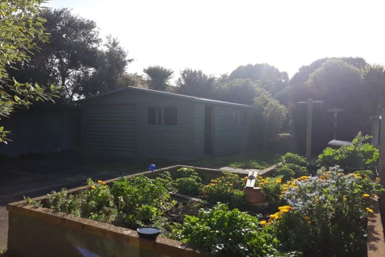 Photo of property in 231 Estuary Road, South New Brighton, Christchurch, 8062