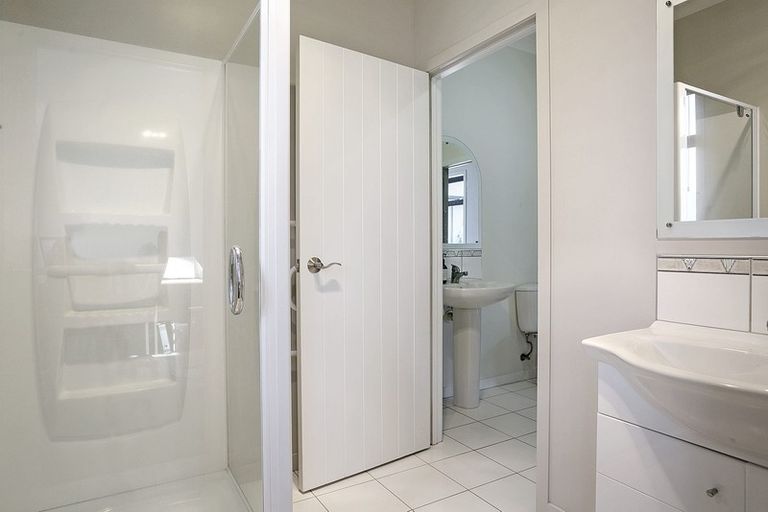 Photo of property in 19c Cooper Crescent, Cambridge, 3434