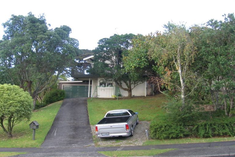 Photo of property in 10 Gretel Place, Hillcrest, Auckland, 0627