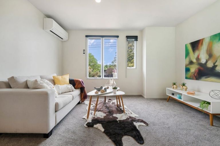 Photo of property in 435b West Coast Road, Glen Eden, Auckland, 0602