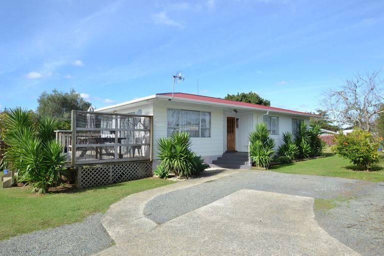 Photo of property in 8 Paramount Parade, Tikipunga, Whangarei, 0112