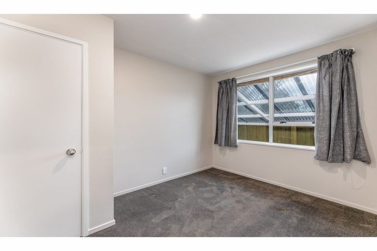 Photo of property in 2/126a Inwoods Close, Parklands, Christchurch, 8083