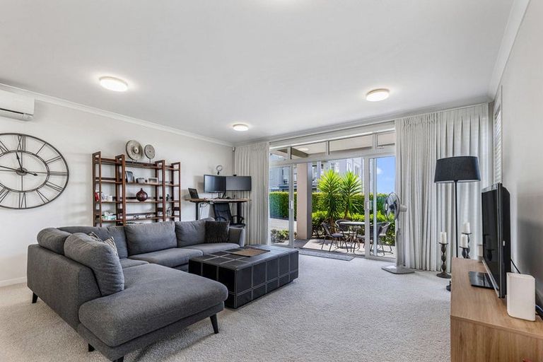 Photo of property in 16 Plantation Terrace, Orewa, 0931