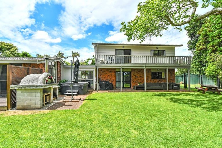 Photo of property in 26 Oakmont Place, Wattle Downs, Auckland, 2103