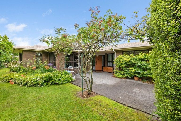 Photo of property in 16 Springswood Grove, Springlands, Blenheim, 7201