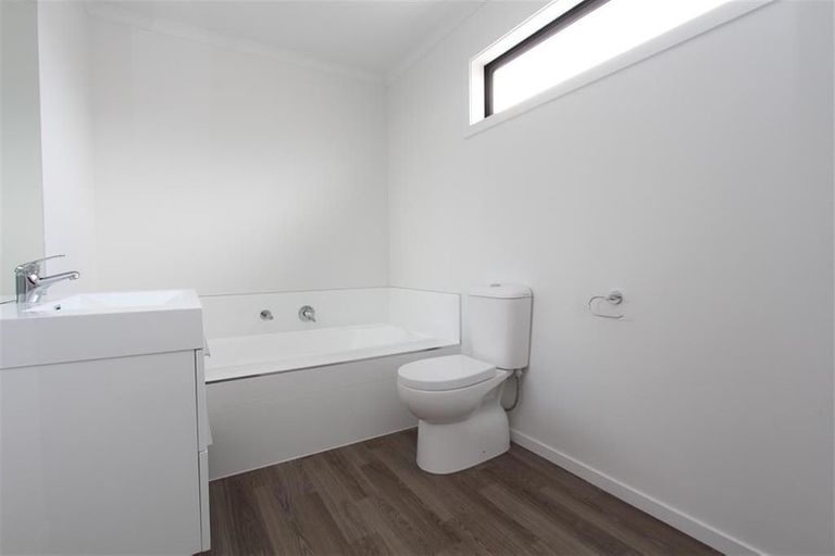 Photo of property in 9/3 Korimako Street, Frankton, Hamilton, 3204