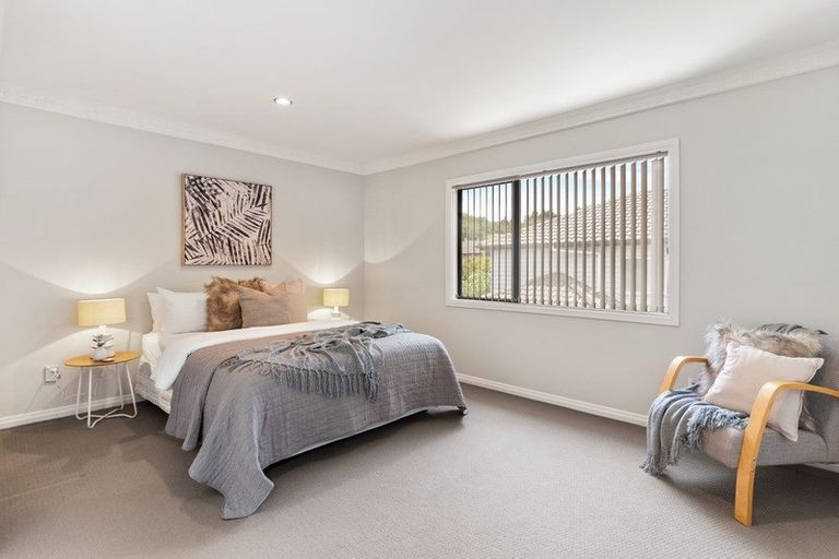 Photo of property in 12 Beatrice Place, Flat Bush, Auckland, 2016